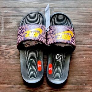 Nike Victori One Slide Animal Print Archeao Brown Metallic Gold